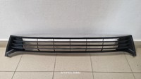 РЕШЕТКА ПЕРЕДНЕГО БАМПЕРА TOYOTA COROLLA E180 (13-16) КИТАЙ