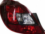 ФОНАРЬ В КРЫЛО OPEL CORSA 5-ДВЕРНЫЙ ХЭТЧБЕК (11-)